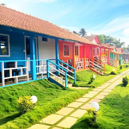 Morjim Queen Beach Resort Bagian luar foto
