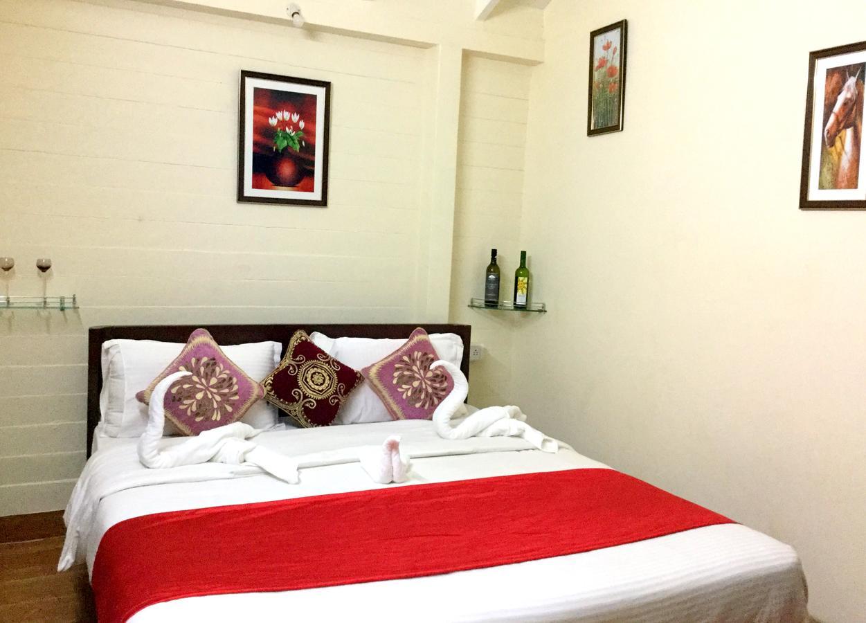 Morjim Queen Beach Resort Bagian luar foto